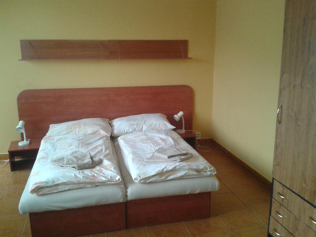 Garni Hotel Sonata Trenčianske Teplice Extérieur photo