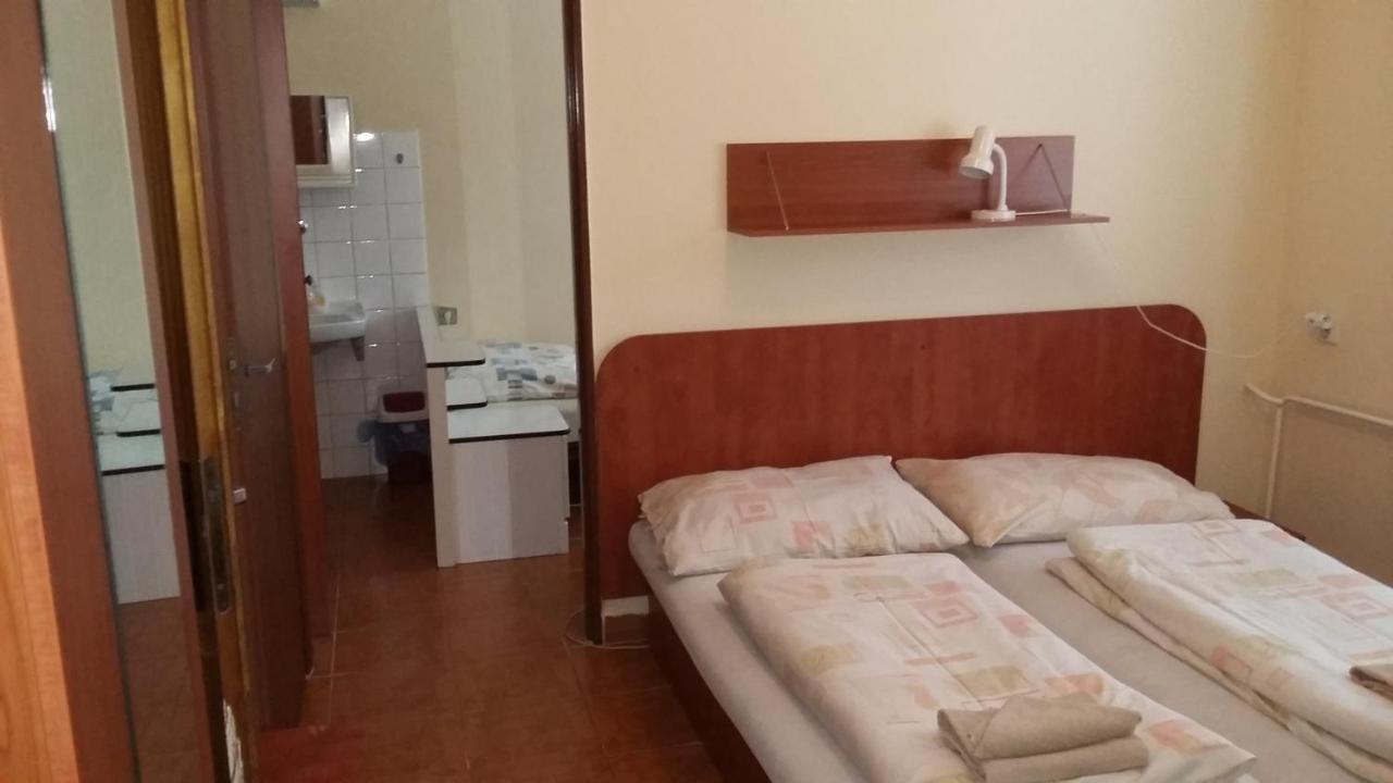Garni Hotel Sonata Trenčianske Teplice Extérieur photo